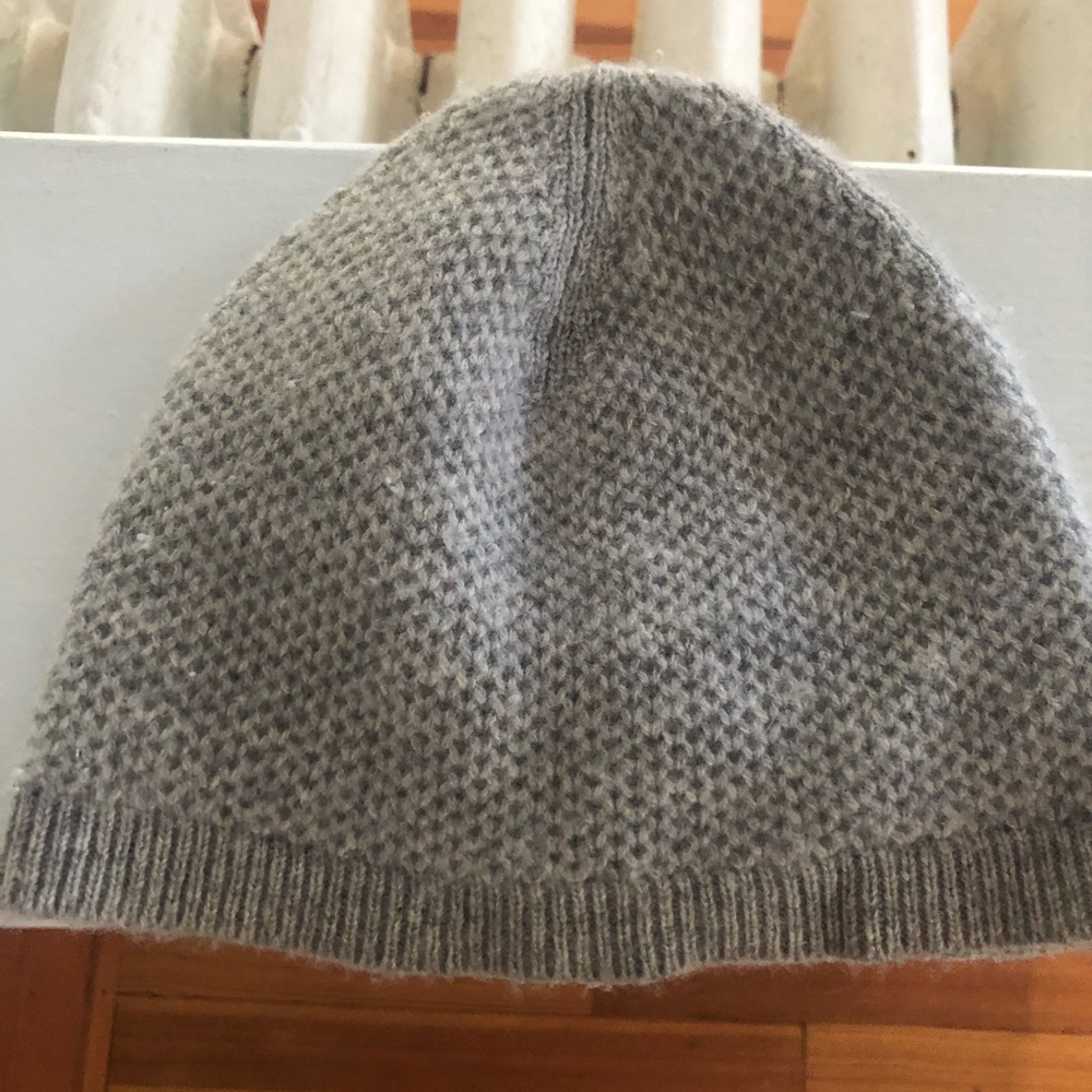 Cashmere hat